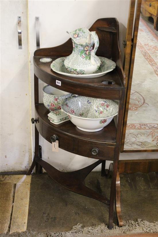 George III mahogany tray-top three-tier corner washstand